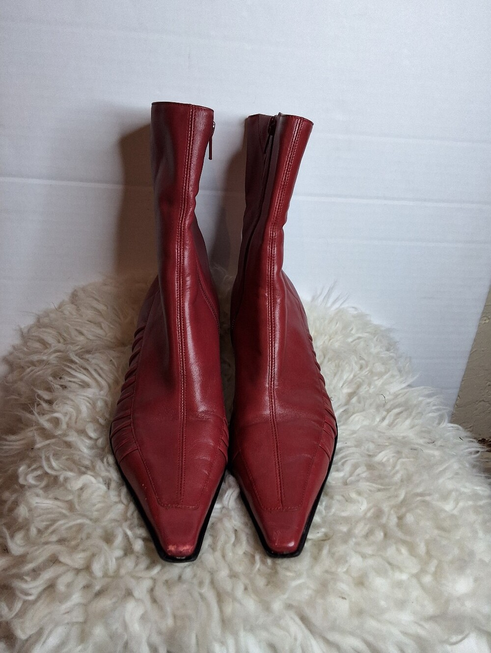 Bronx Chelsea Red Leather Pointed Toe Ankle Boots Ruched Kitten Heel 39/8 - Picture 4 of 16